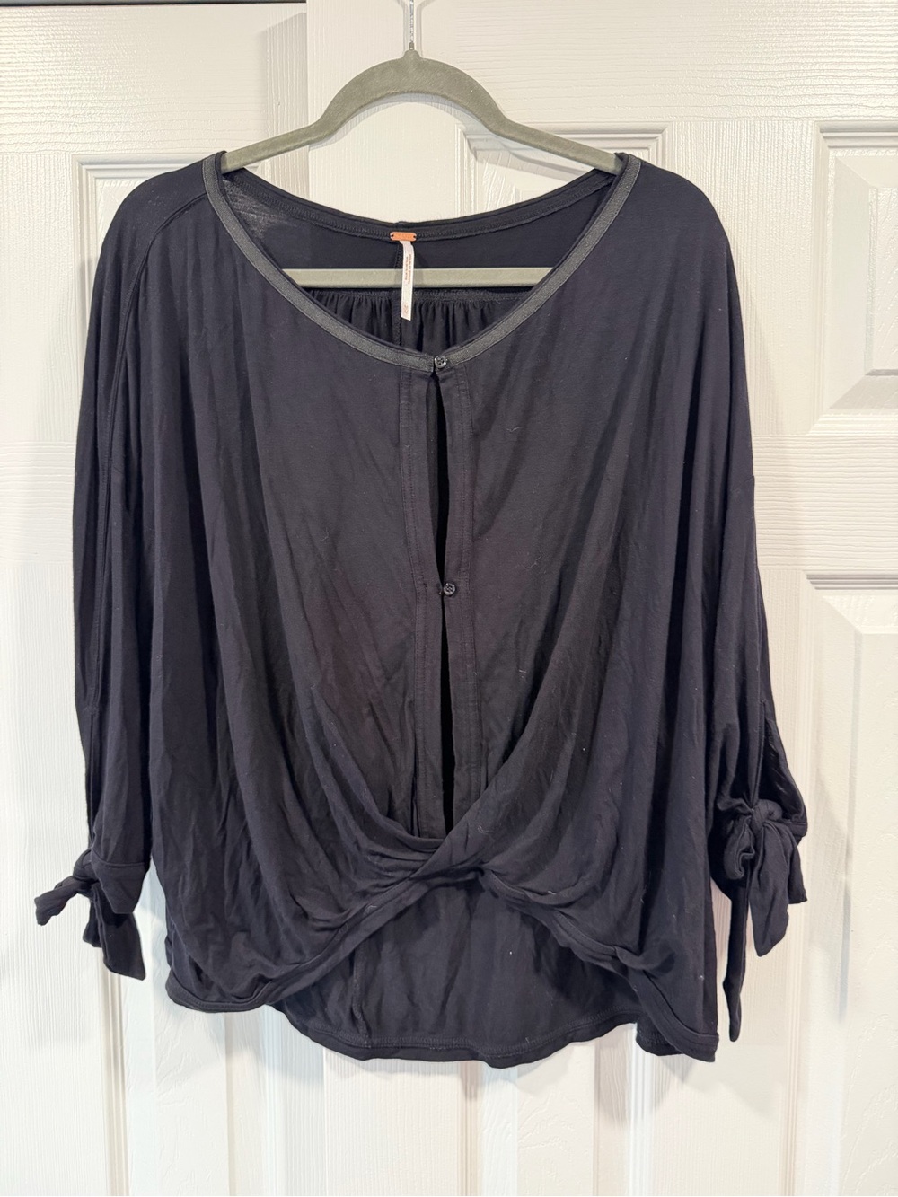Free People Black Twist Front Tie sleeves top medium